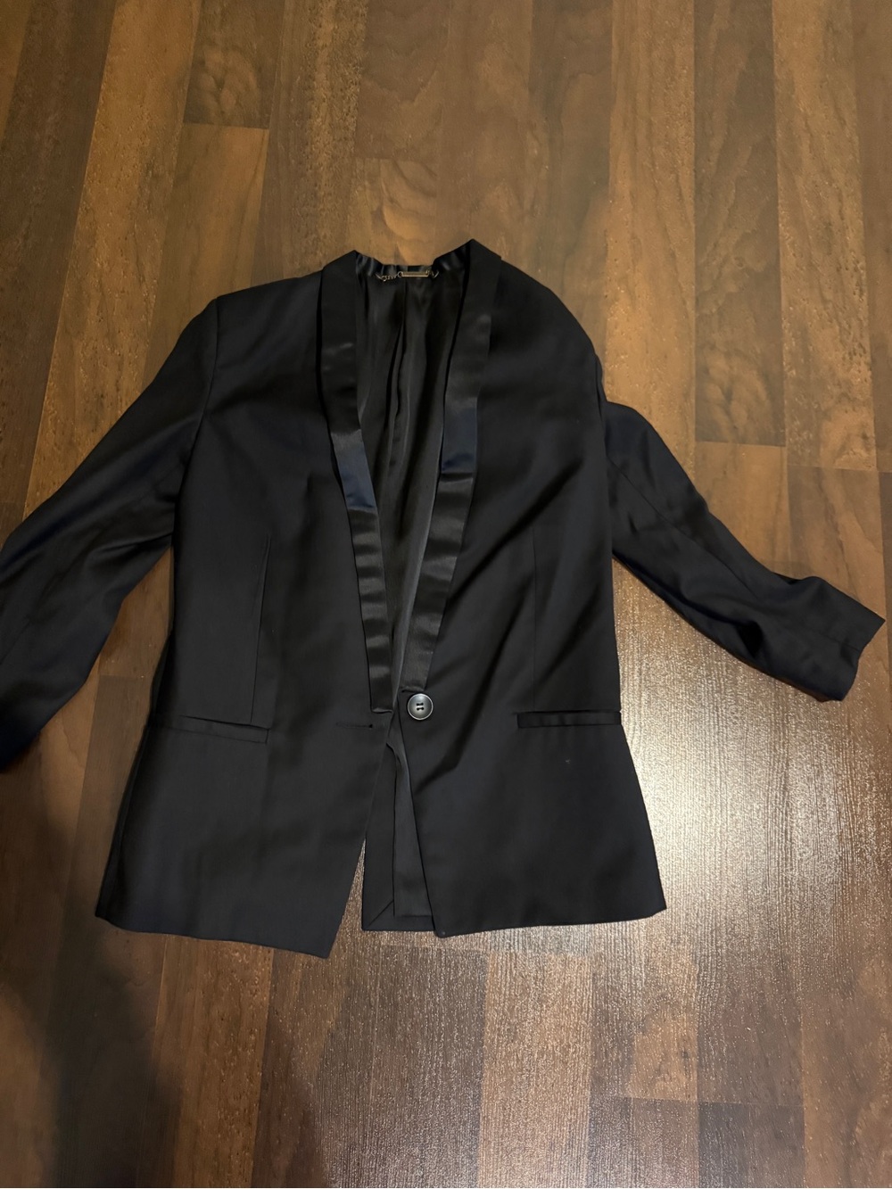 Women’s Capulet Black Satin-Trim Single-Button Blazer Jacket